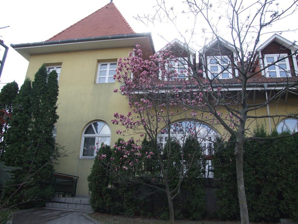 Art Guesthouse — Fotók 3